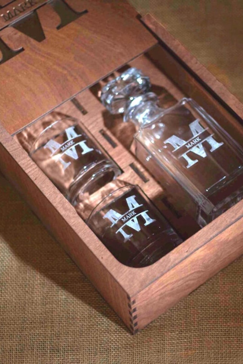 Custom Engraved Decanter and Whiskey Glasses