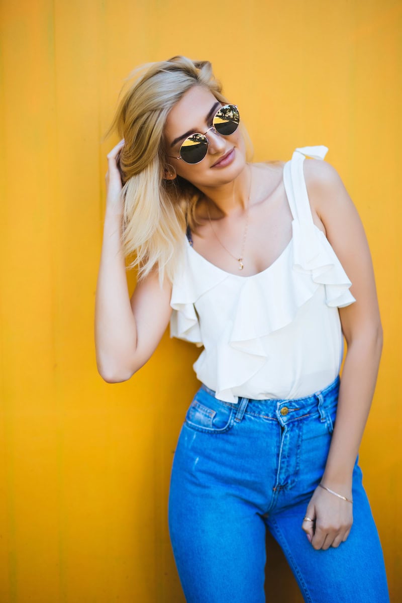 what to wear with flared jeans
