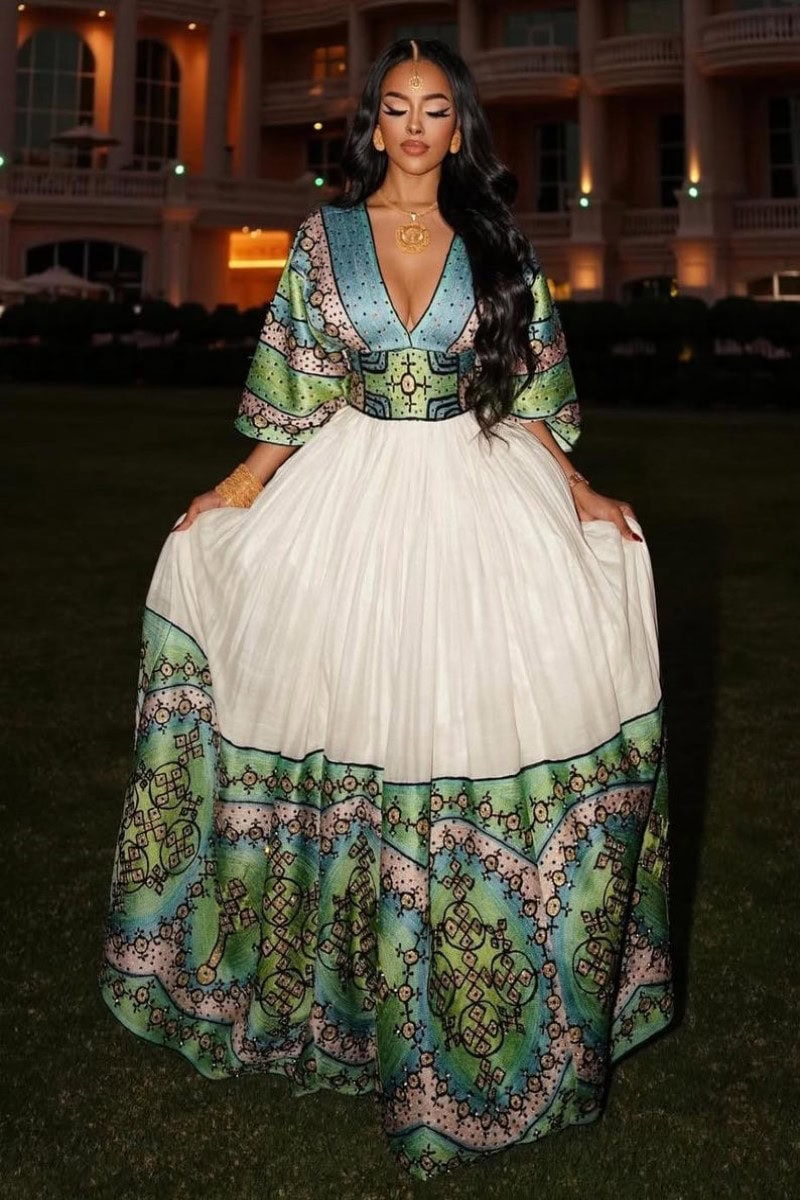 17 African Traditional Dresses That Stay Timeless - La Passion Voutee