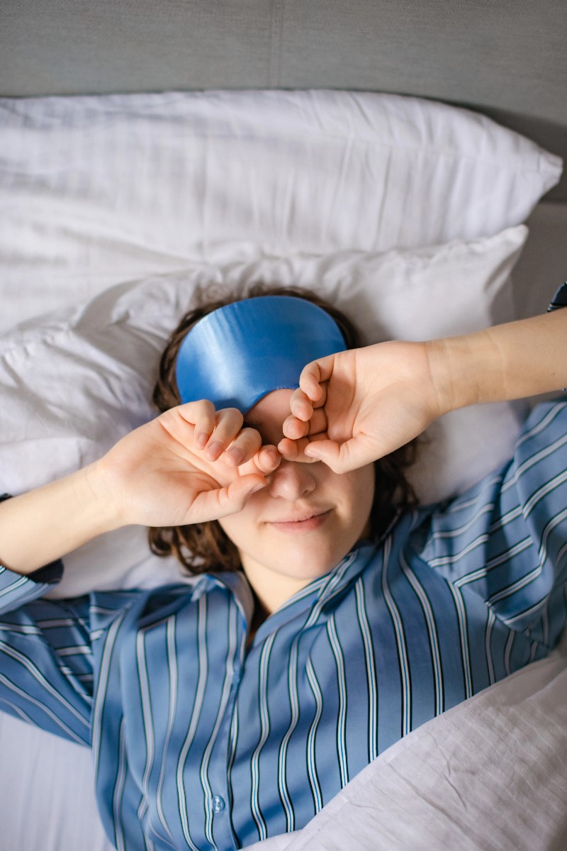 Silk Sleep Mask and Pillowcase Set 1