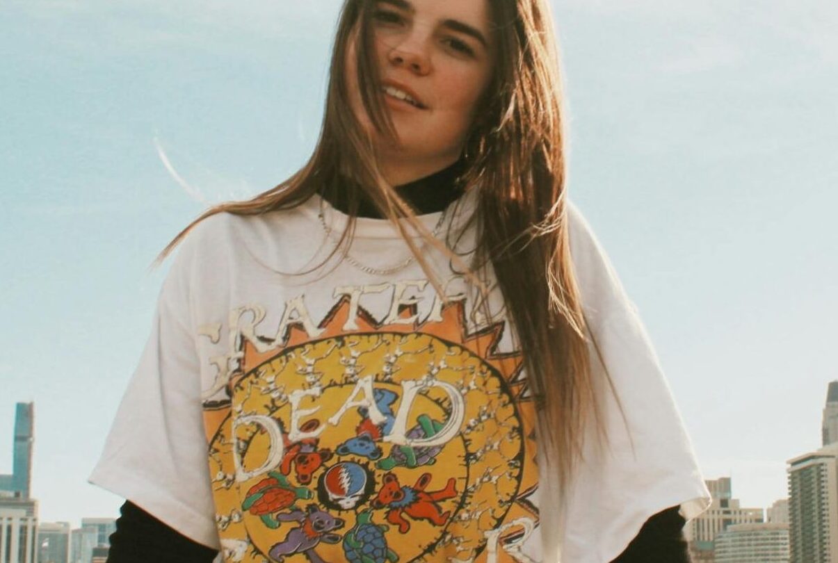 what to wear to a concert at night